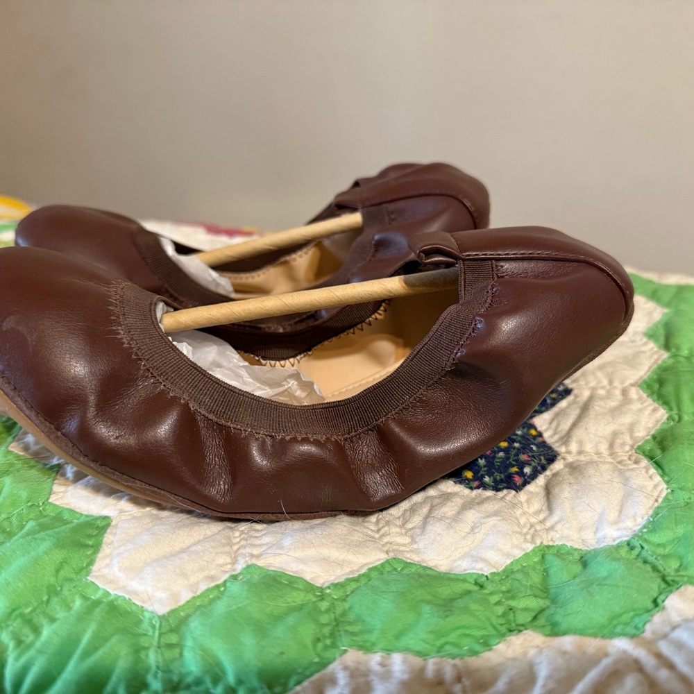 Chic Brown Leather Flats